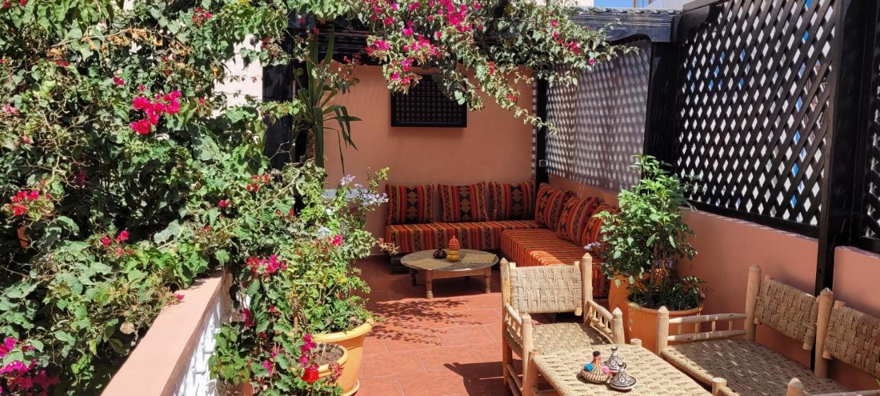 Surf Riad تغازوت المظهر الخارجي الصورة